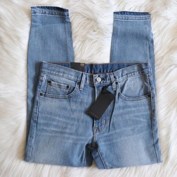 NEW FRYE Light Wash Skinny Cropped Jeans Size 25 Mid Rise Raw Hem - Picture 5 of 10